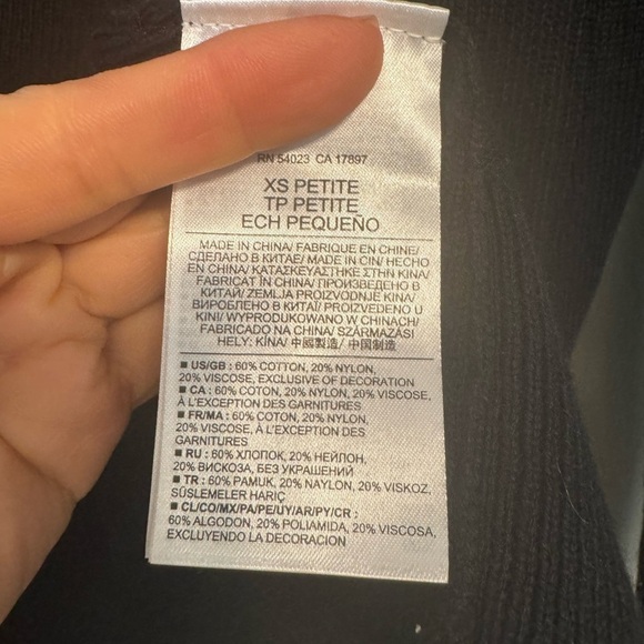 Banana Republic cardigan - Picture 3 of 5